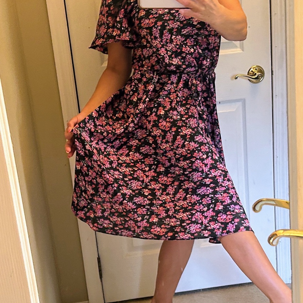 Stunning Isabel Garcia floral midi dress - Picture 4 of 9